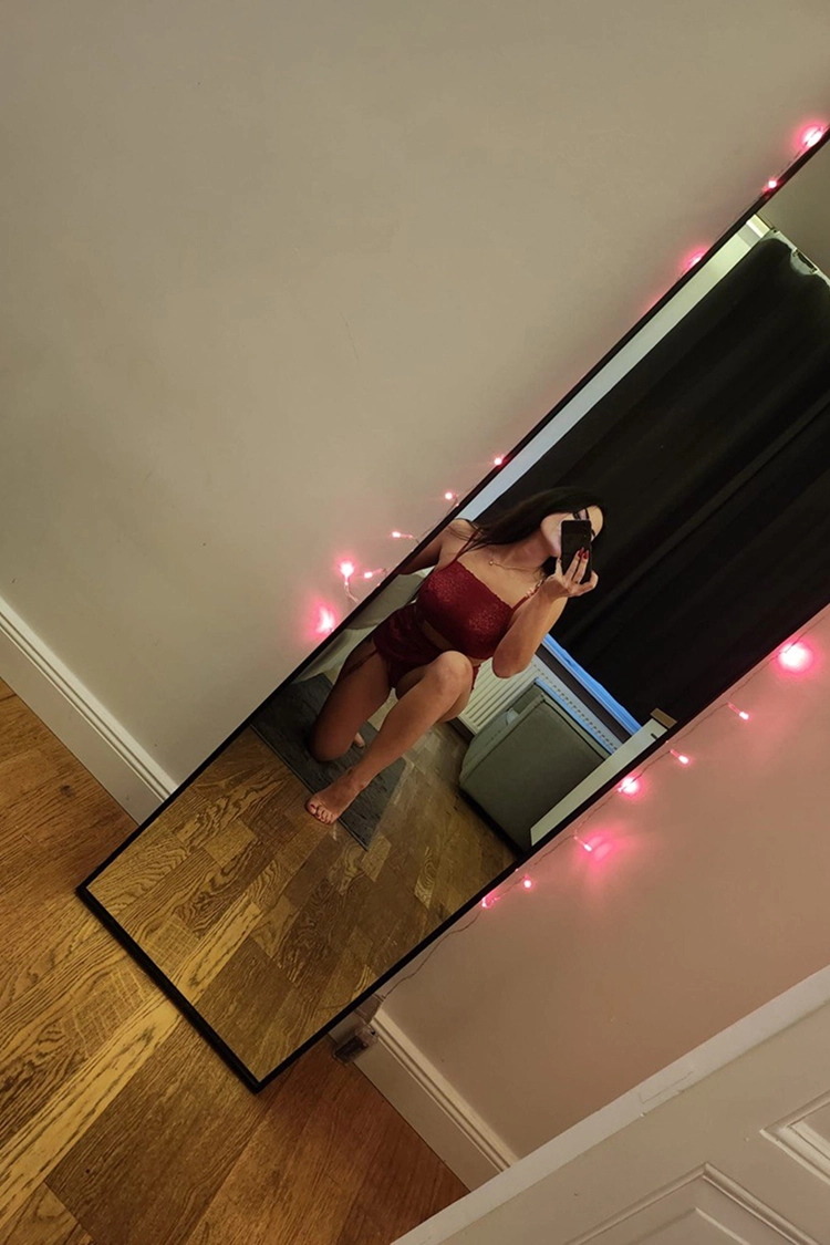 Karolina 23J bild